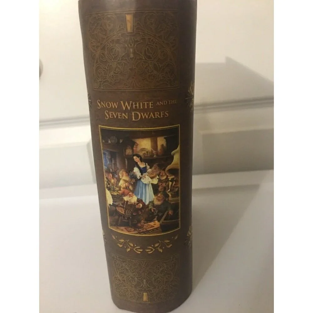 New Masterpieces‎ Snow White and the Seven Dwarfs Hinged Book Box Jigsaw Puzzle